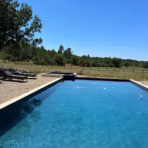 Independant Au Sein D'un Mas Provencal Hébergement de vacances
